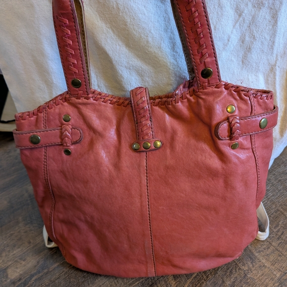 Lucky Brand Pink Leather Tote with Slouchy Design - Picture 2 of 4